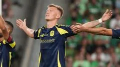 ‘Super Sam’ – the Englishman battling Messi for Golden Boot