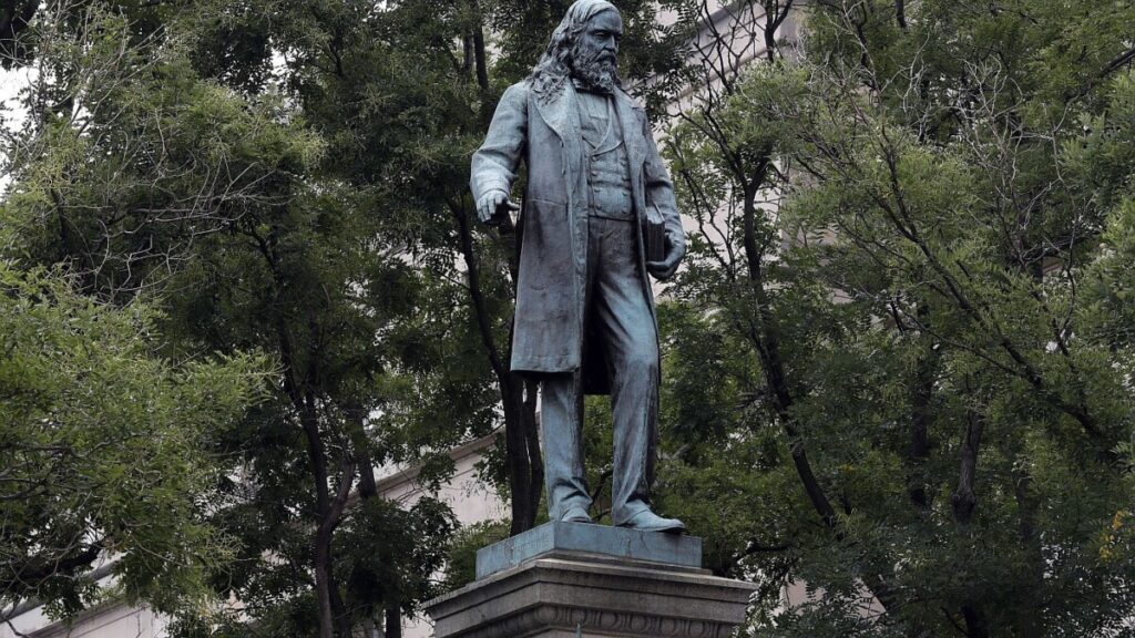 A Confederate statue toppled in Washington, D.C., in 2020 has been reinstalled