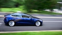 Tesla investigated over self-driving cars on wrong side of road