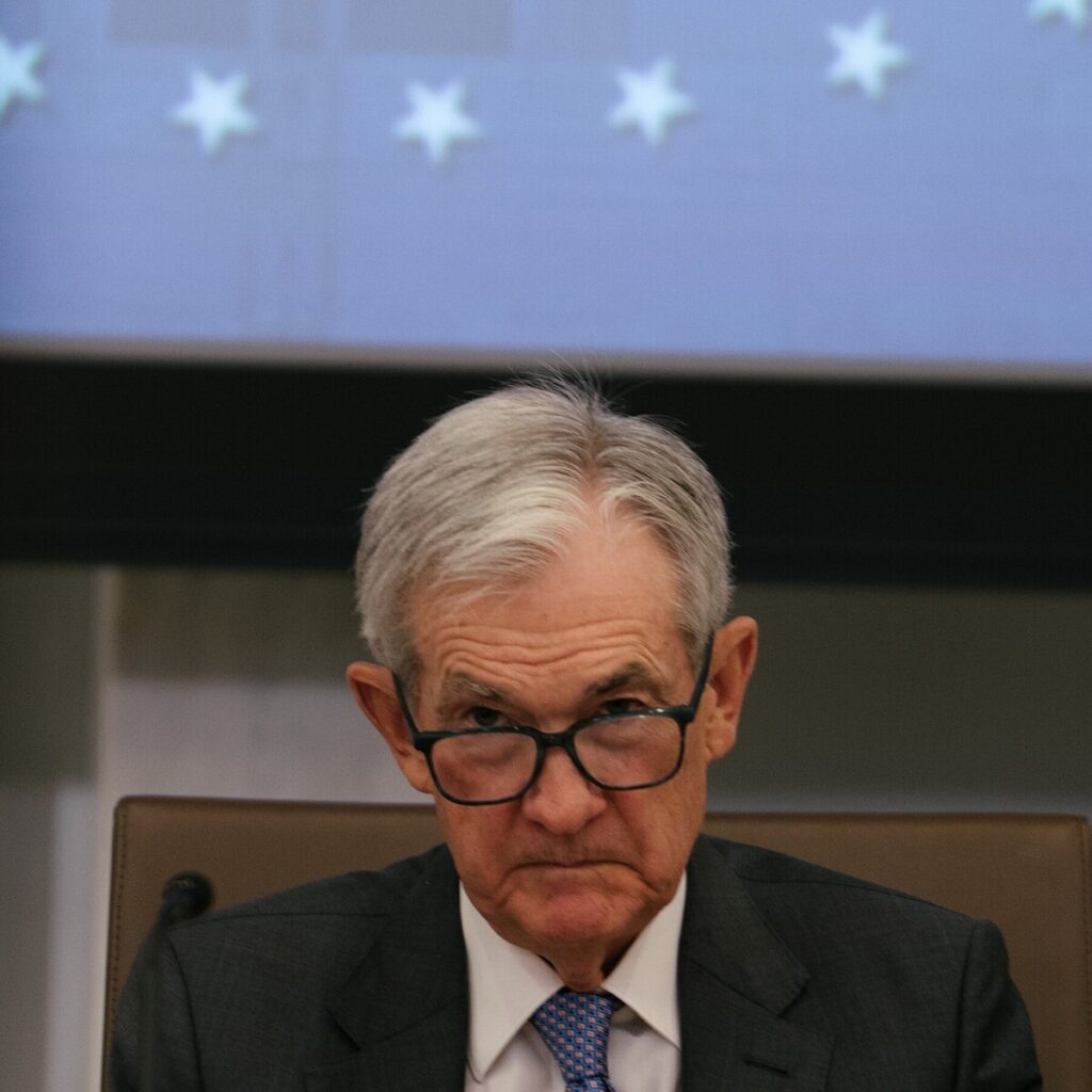 Fed’s Policy Path Looks More Treacherous as Shutdown Delays Critical Data