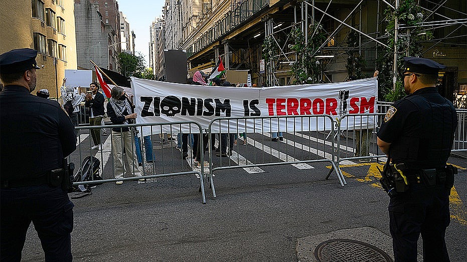 ‘Unprecedented’ antisemitism panel tackles surging national issue