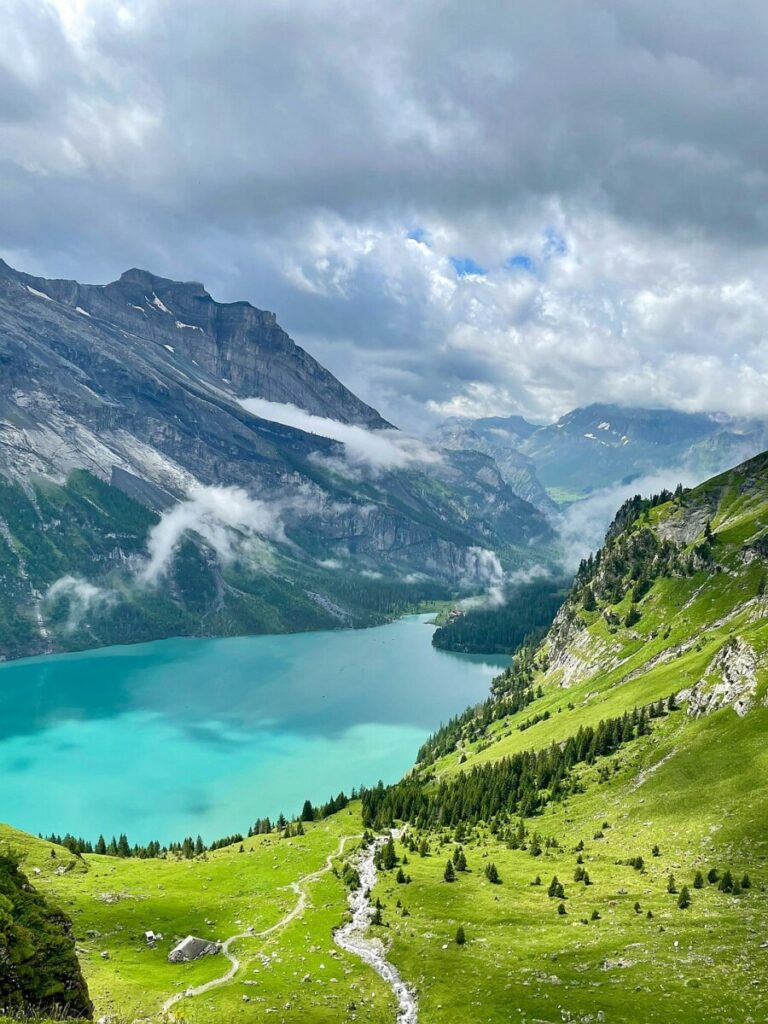 Swiss franc, Japanese yen Rise as DeepSeek News Boosts Safe Havens