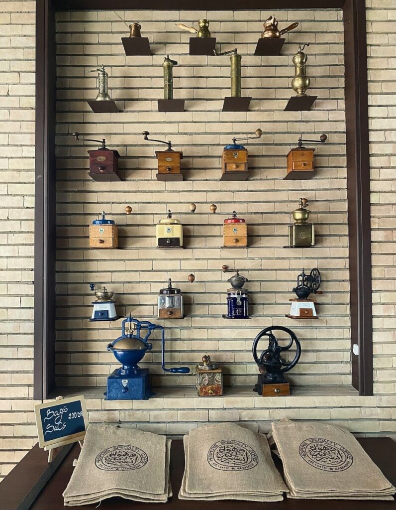 Arabica Coffee Prices Hit Record on U.S., Colombia Tariff Spat