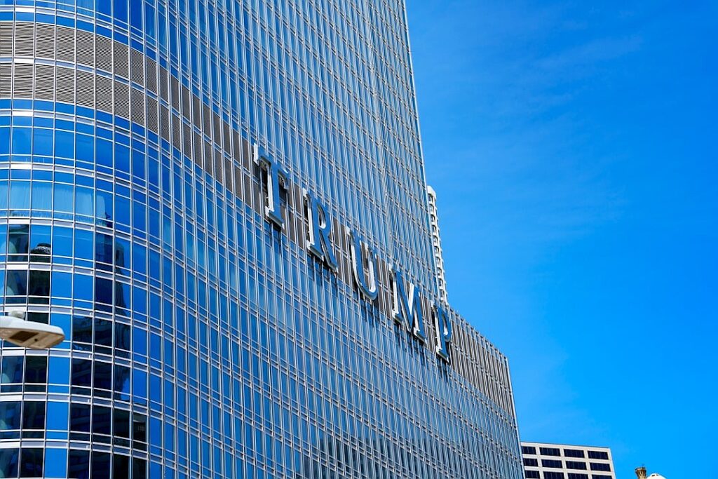 Trump Adds Fuel to Claims That Big Banks Discriminate Against Conservatives