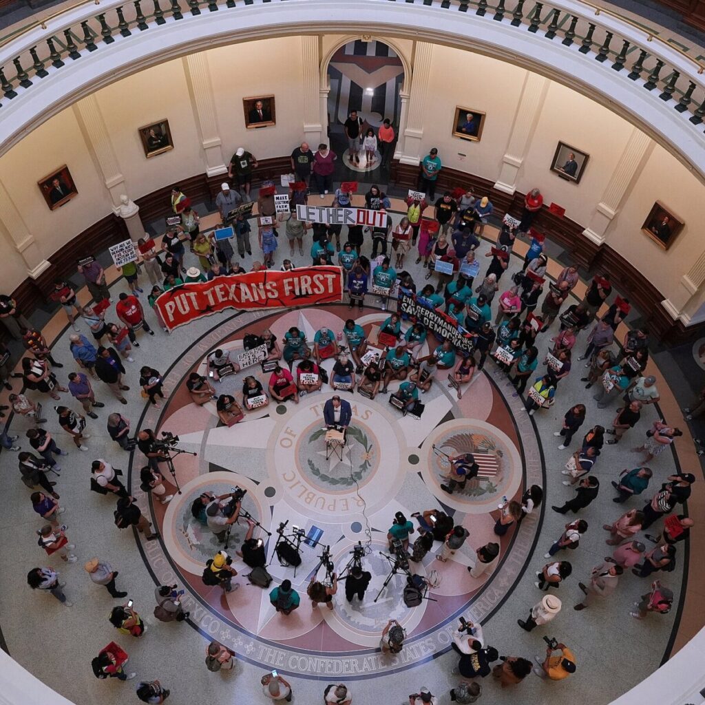 Supreme Court, For Now, Keeps in Place Texas Republican-Friendly Congressional Map