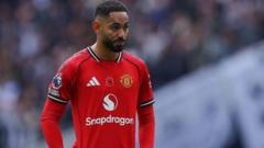 Cunha misses Christmas lights switch-on after ‘training accident’