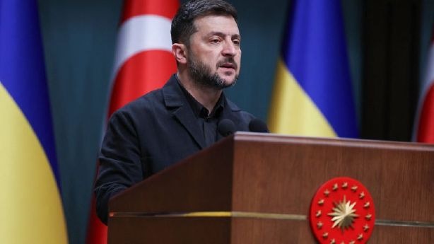 Ukraine faces ‘difficult choice’ as Trump demands acceptance of peace plan