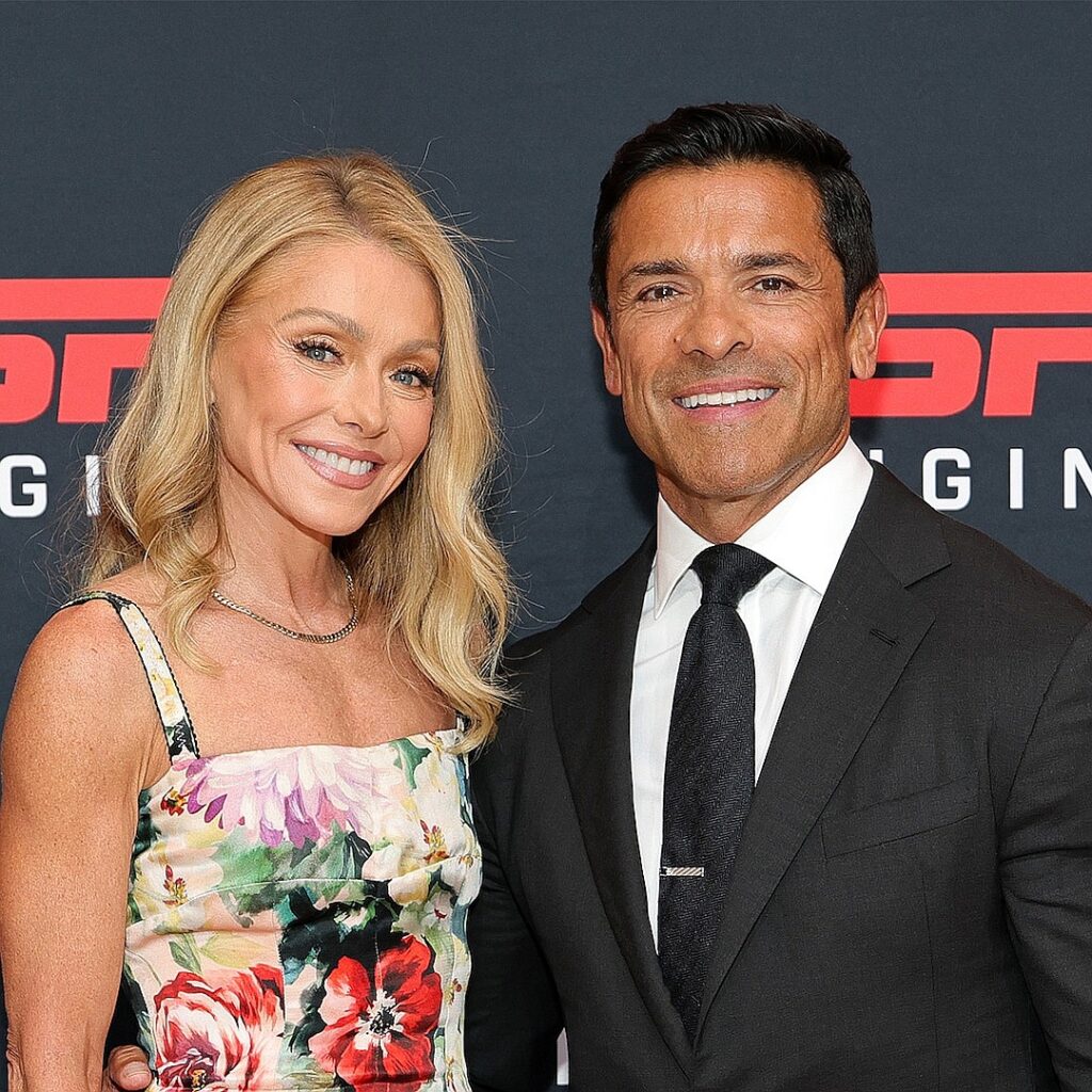 Kelly Ripa Censored on Live Broadcast for Curse Word in On-Air Slip Up