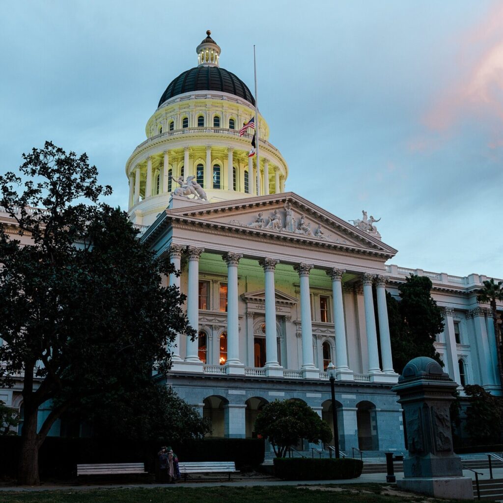 F.B.I. Letters Send Shivers Through California’s Political Inner Circle