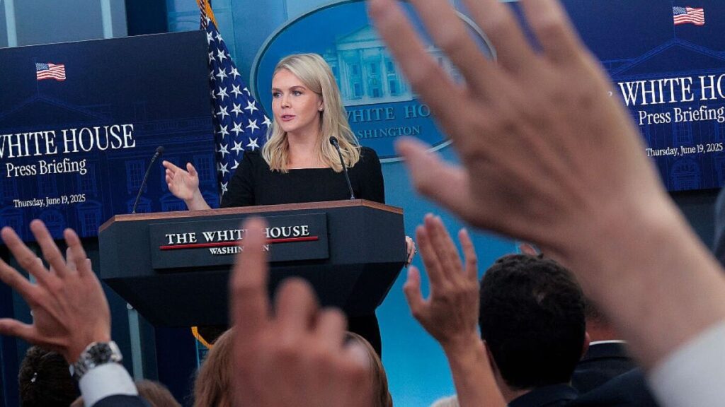 Judge orders White House to use American Sign Language interpreters at briefings
