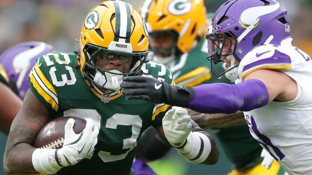 Buzz: Wilson shines as fill-in for Jacobs; Monangai takes over in Bears’ backfield