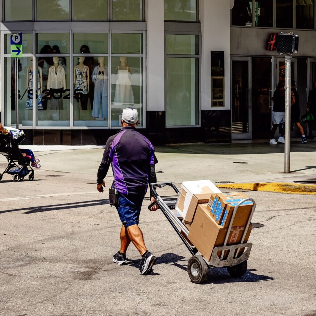 Shoppers, Tell Us About Customs Duties on Items Bought From Overseas