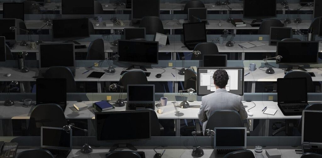 Hybrid workers are putting in 90 fewer minutes of work on Fridays – and an overall shift toward custom schedules could be undercutting collaboration