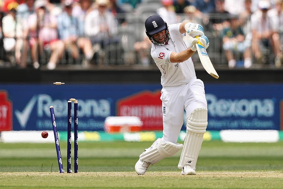 England Must Stop Siege Mentality  To Stay On The Ashes Fairway