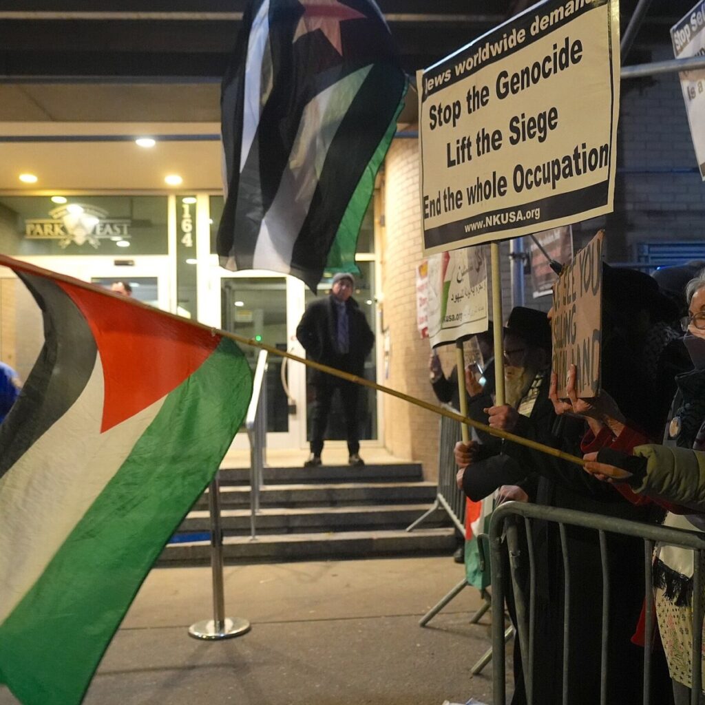 Jewish Leaders Rebuke Mamdani Over Response to Synagogue Protest