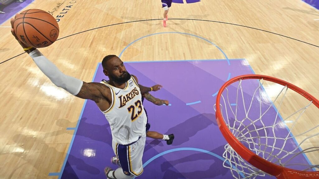 😳 Is LeBron’s most remarkable streak at risk?