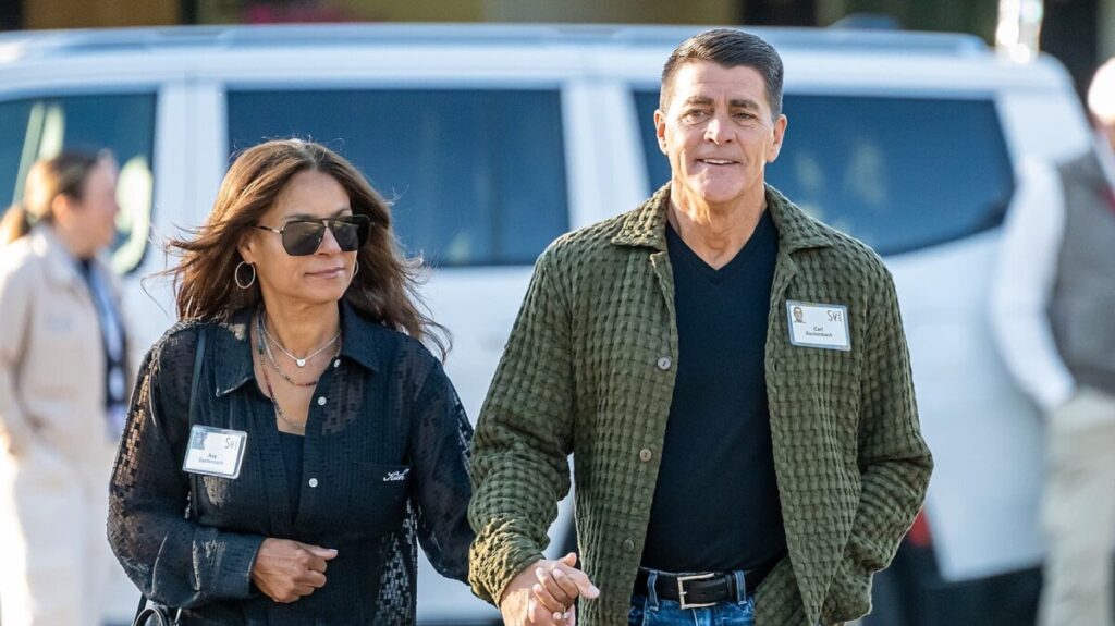 Workday stock slips on light quarterly margin guidance