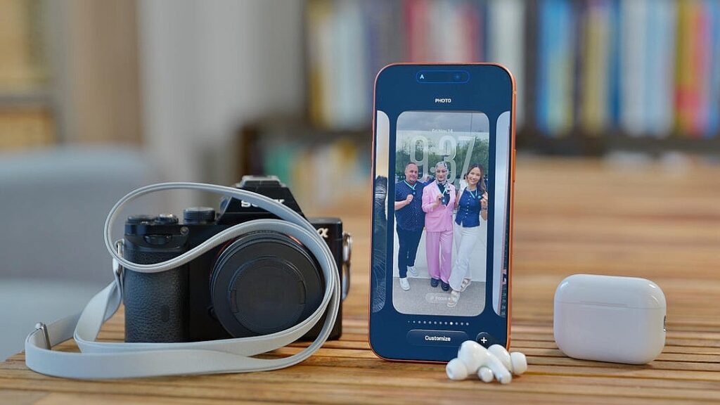 Wow Your Relatives This Holiday With 7 iPhone 17 Features They Don’t Know About