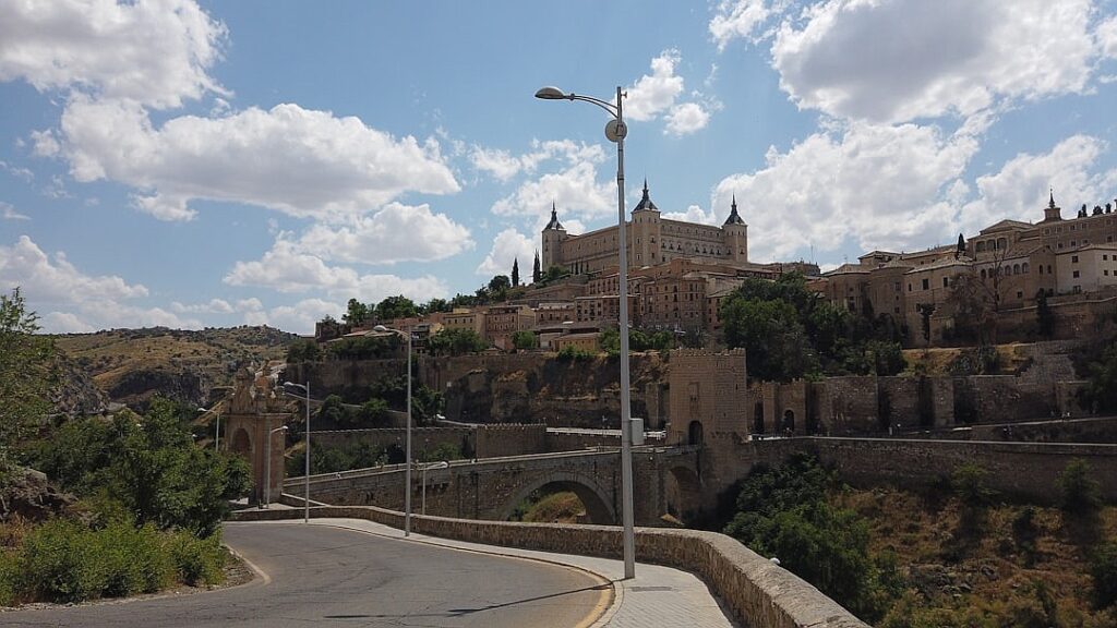 What TikTok’s ‘Bird Theory’ Says About Relationships