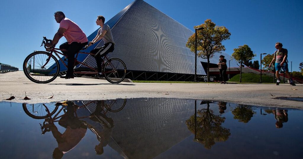 Is now really the time to approve higher pay for Cal State executives?