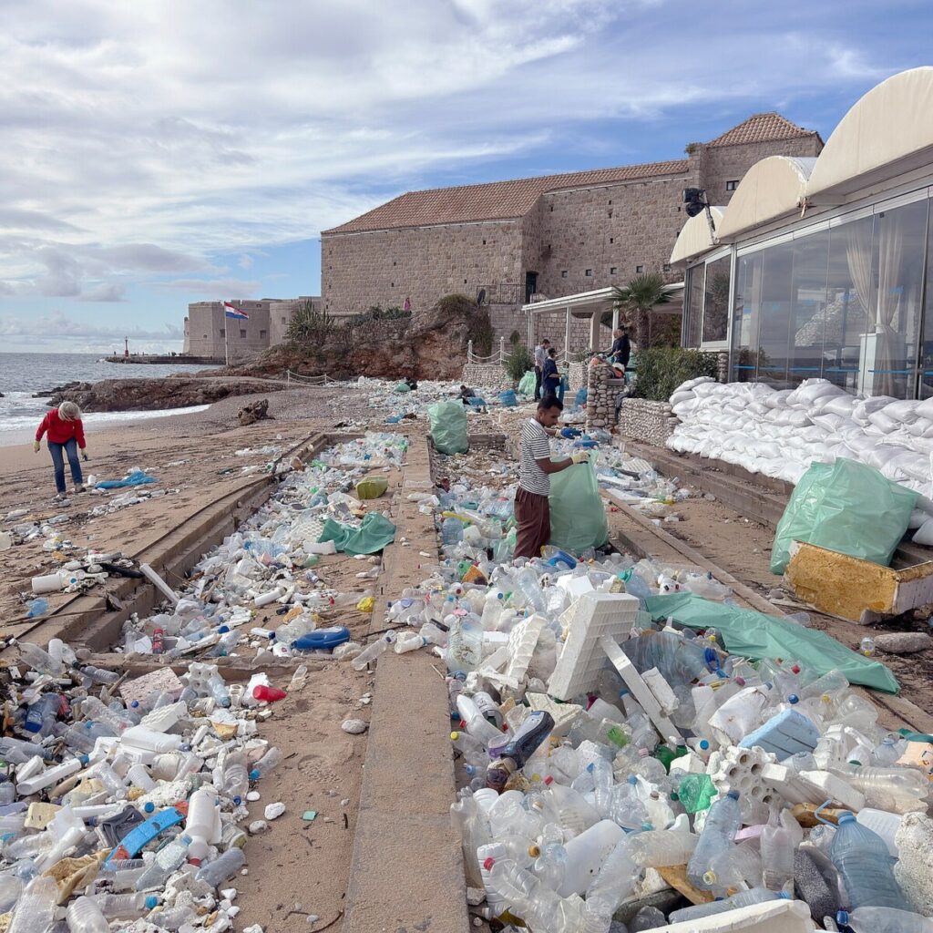Dubrovnik, Known for Its Beauty, Faces a Mound of New Trash