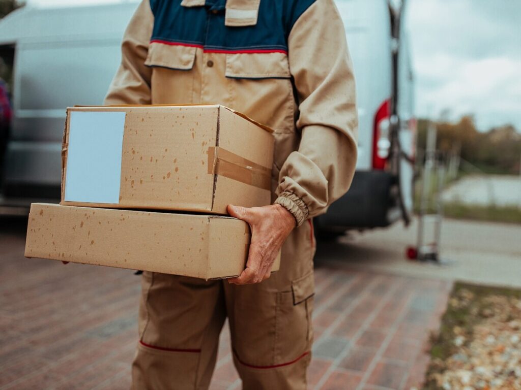 From Microsoft to mailman: How struggling job seekers are explaining their part-time gigs &mdash; or hiding them