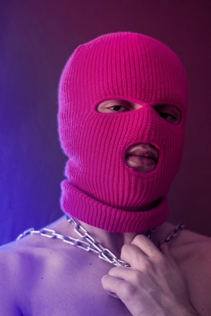 The use of a rare wood pits violinists against environmentalists