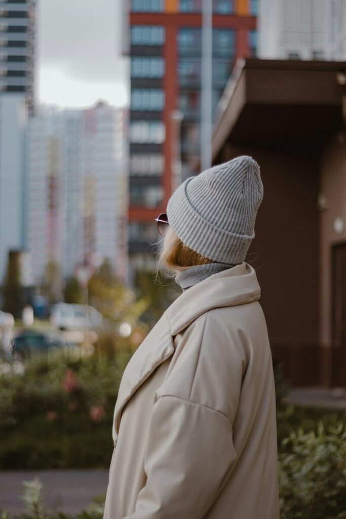 A Therapist’s Advice on How to Navigate the Holiday Season With Family