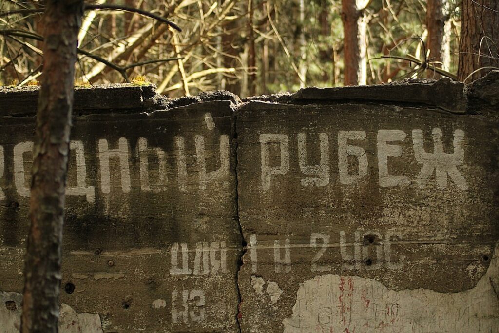 Russian bombing leaves no time to search for keepsakes