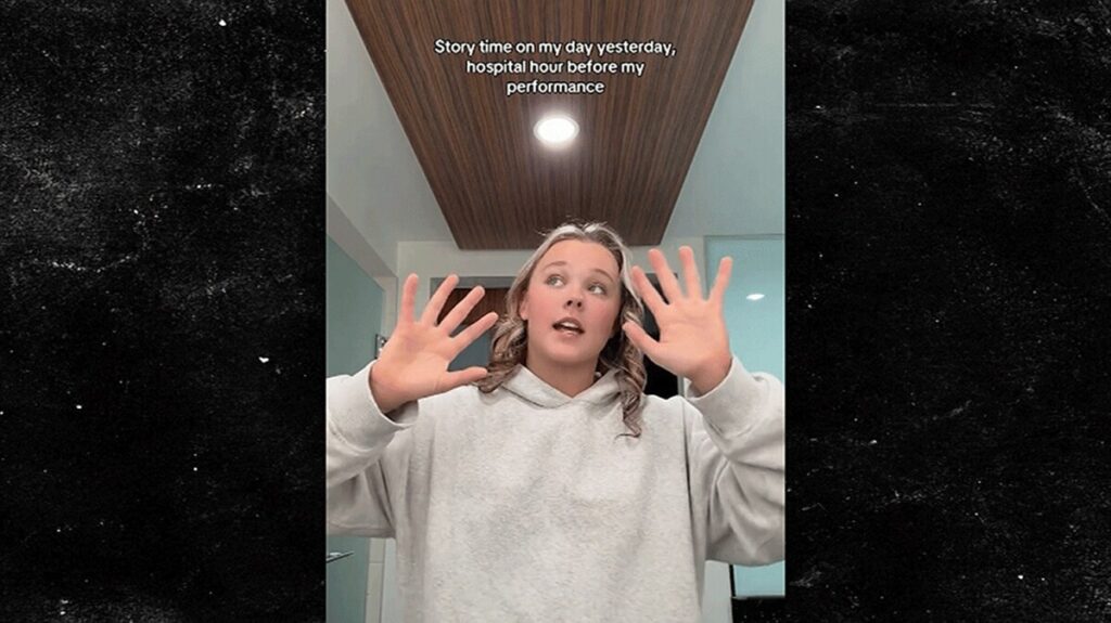 JoJo Siwa Says She Was Rushed to Hospital For ‘Excruciating Pain’ Before Concert