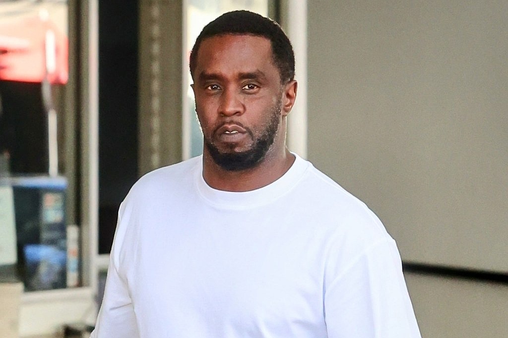 Diddy Helps Organize Prison Thanksgiving Meal for Inmates While Behind Bars