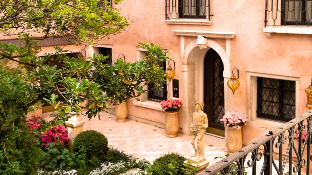 My Favorite Airbnb: A Restored 15th-Century Palazzo in Venice With a Private Garden
