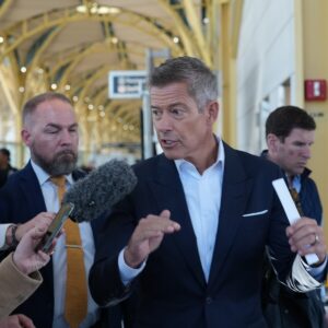 Sean Duffy Juggles Shutdown Roles on Flight Safety and Trump Support