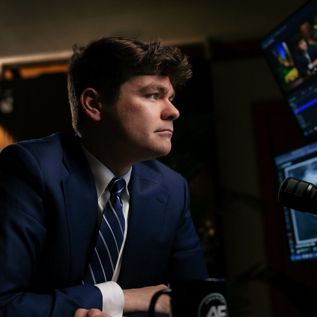 Republicans Denounce Tucker Carlson for Interview With Nick Fuentes, a White Supremacist