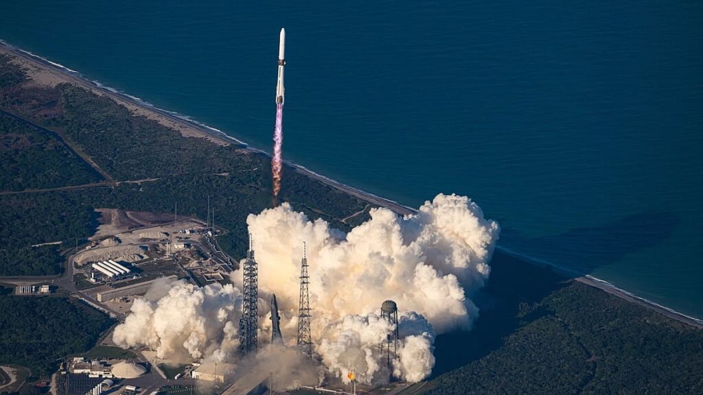 NASA sends twin spacecraft to Mars with a push from Blue Origin