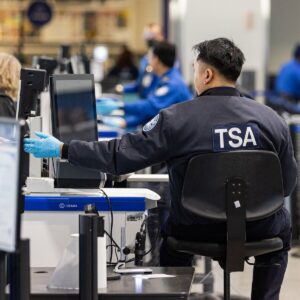 Some TSA Workers to Get $10,000 Bonus Checks for Shutdown Work