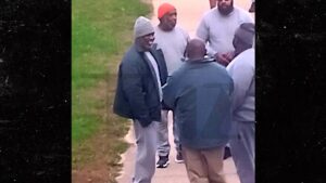 Diddy Smiles, Chats with Fellow Inmates at Fort Dix
