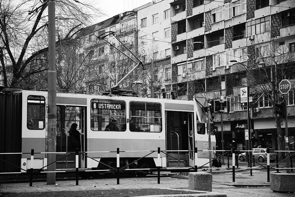 Past Arctic Sea Ice Levels Recreated by Traces of Cosmic Dust