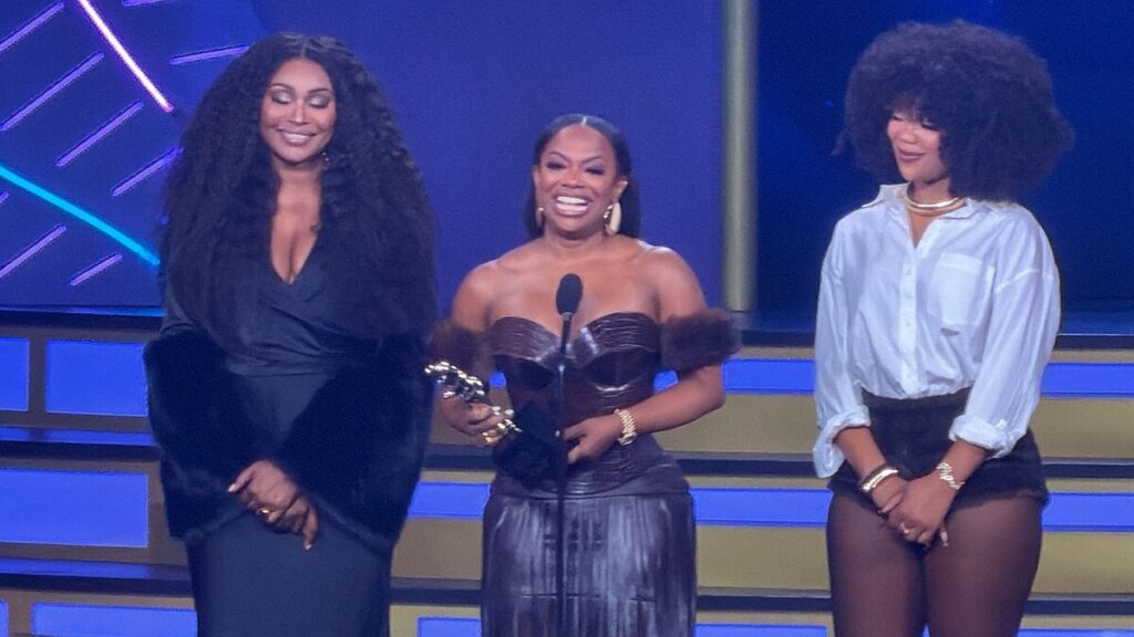 Kandi Burruss Receives The Wifetime Achievement Award At The Bravos: “I Will Always Cherish My Time As A Housewife”