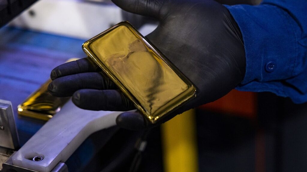 Investors cashing in on gold’s run face higher capital gains taxes: What to know