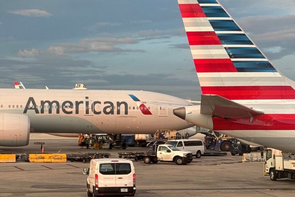 How to book American Airlines flights with Atmos Rewards points