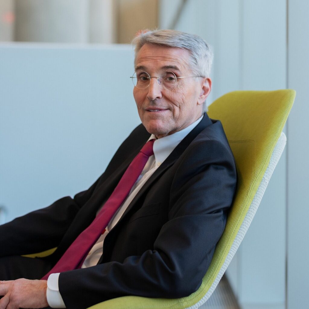 F.D.A. Names Agency Veteran to Run Drug Division