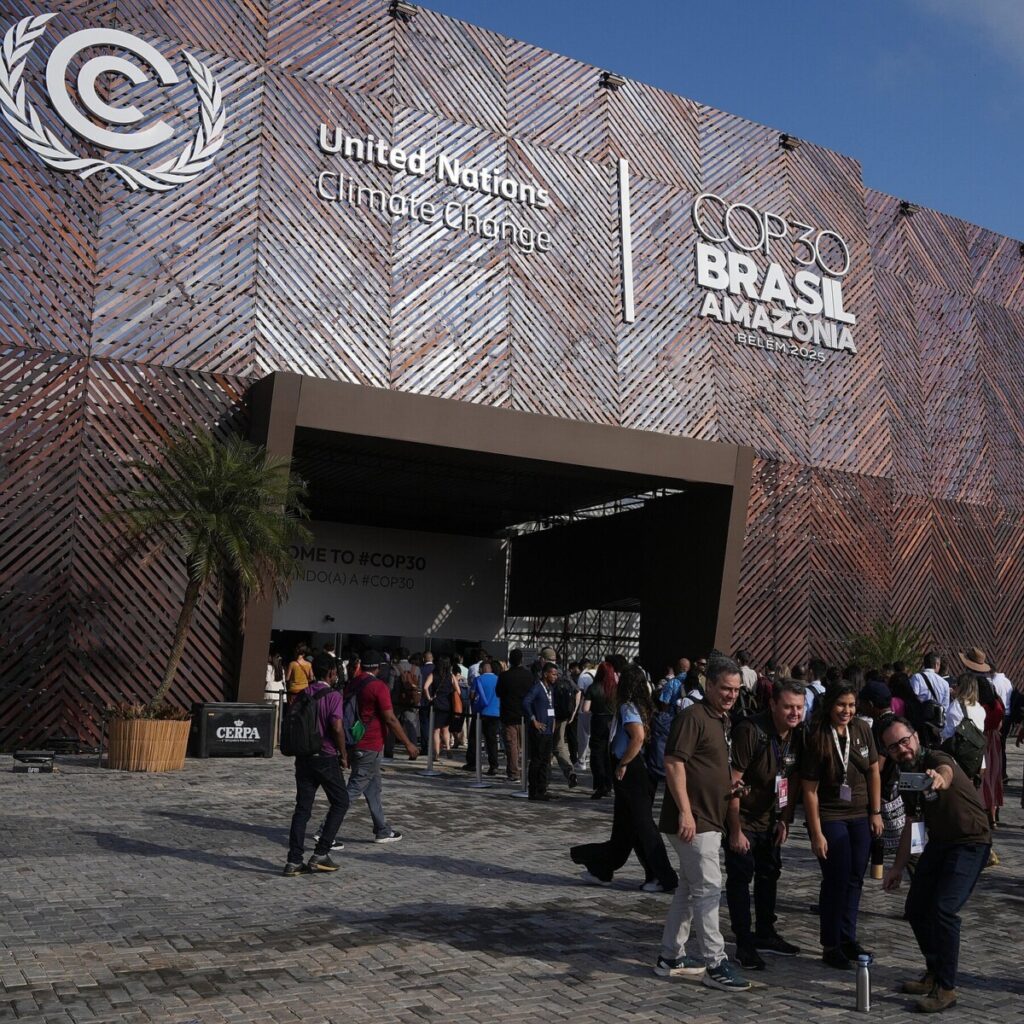 Missing at U.N.’s Climate Meeting: American Executives