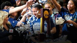 UConn? You bet!: Books favor Huskies to repeat
