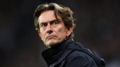 ‘It didn’t look good’ – should players ever publicly snub their manager?