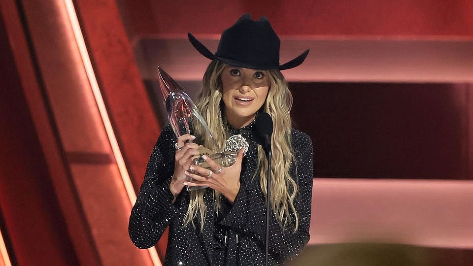 What Time Do The CMA Awards 2025 Start? Here’s How To Watch Tonight