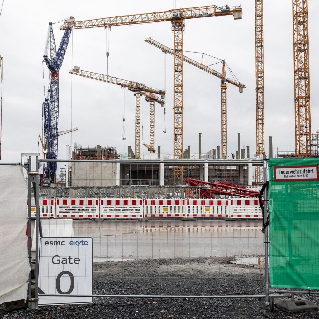 Europe’s Chip Dreams Confront Business Realities