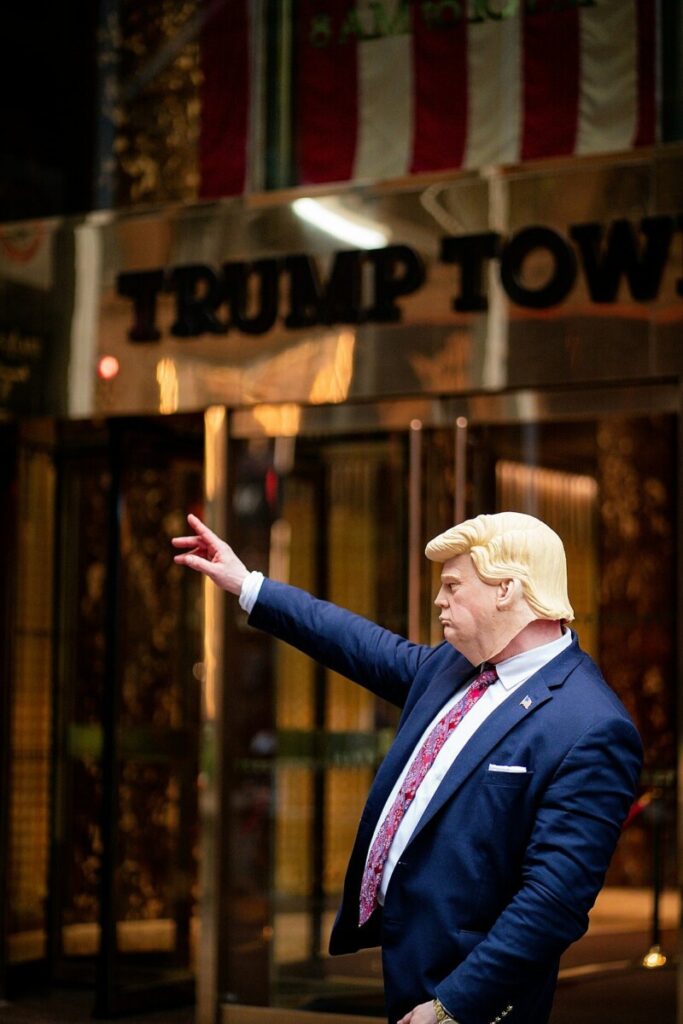 Trump Elevates Once-Fringe Meme Makers to the Mainstream