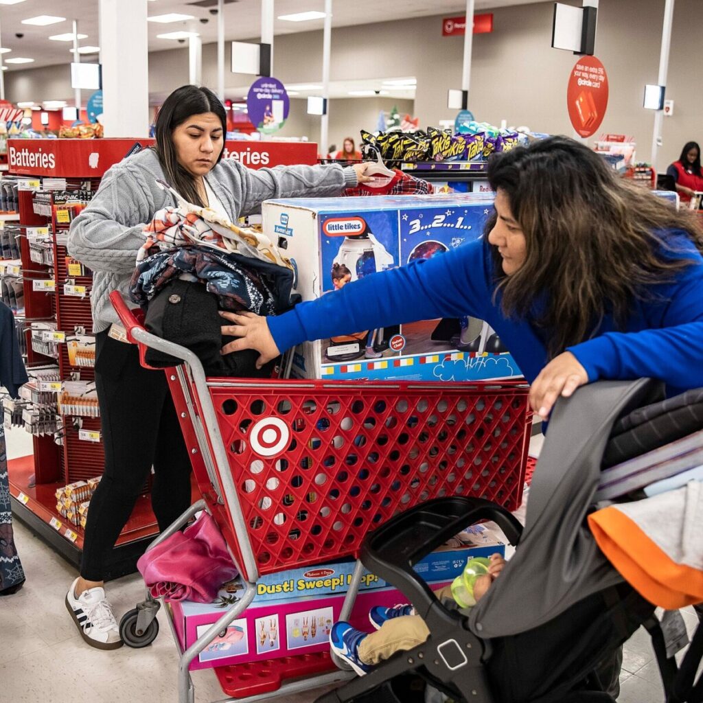 Holiday Hiring Slows, Frustrating Job Seekers