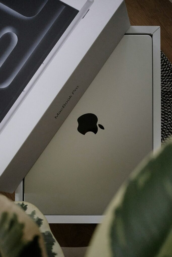 Apple’s iPhone Pocket by Issey Miyake Is Confusing by Design